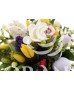 Aranjament floral cu zambile si lalele