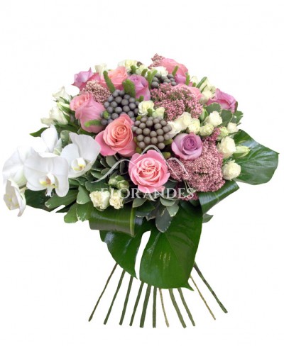 Buchet trandafiri si orhidee alba